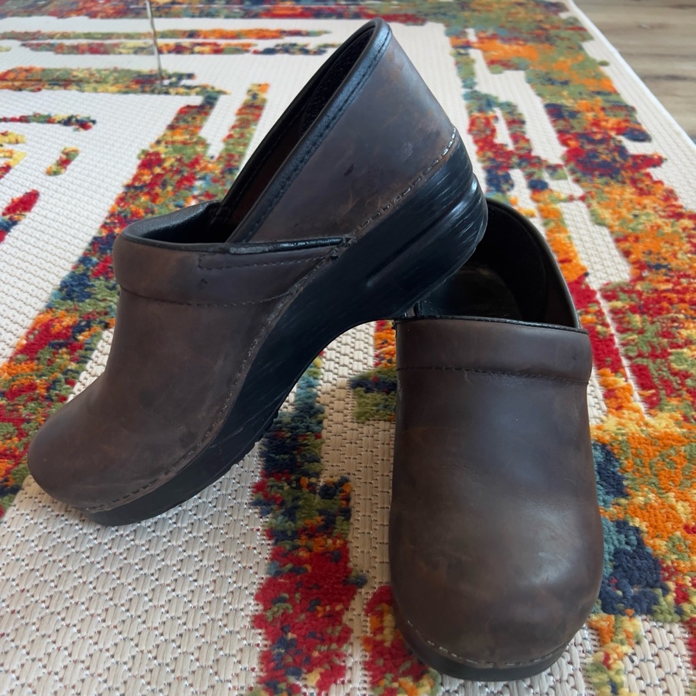 Dansko Antique Brown Professional (wide pro) Clog